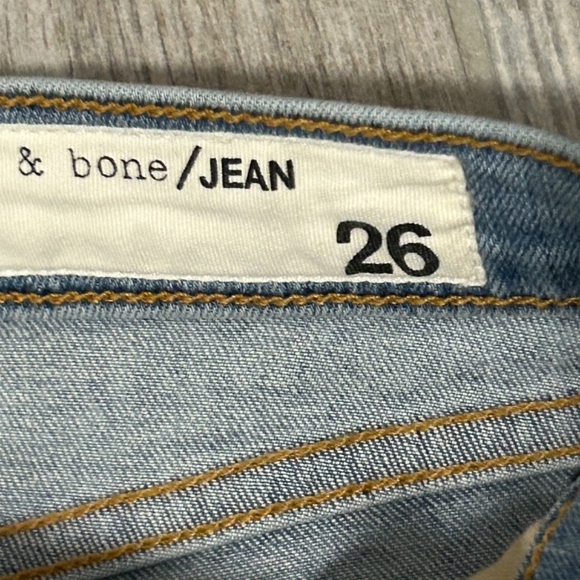 LIKE NEW! Women's Rag & Bone Wiley Capri Skinny Jeans - 26 - Picture 6 of 11